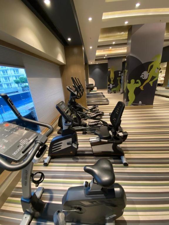 Neel Skye - Couple Friendly - Dlf My Pad, Gomtinagar , Lucknow Aparthotel ภายนอก รูปภาพ